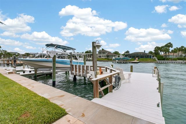454 1ST STREET W, Tierra Verde, FL 33715