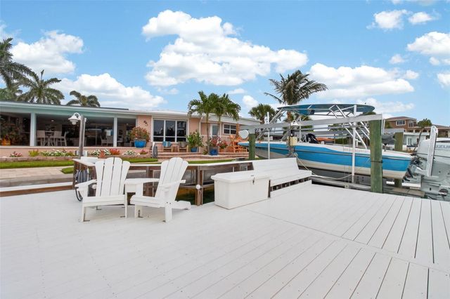 454 1ST STREET W, Tierra Verde, FL 33715