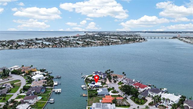 454 1ST STREET W, Tierra Verde, FL 33715