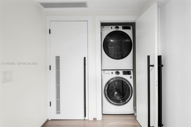 601 NE 27 TH104, Miami, FL 33137