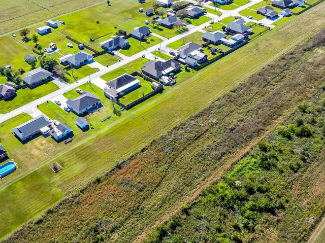 102 Madeline St, Thibodaux, LA 70301