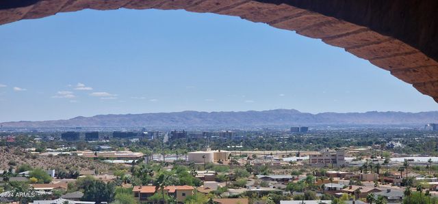 7035 N 23RD Place, Phoenix, AZ 85020