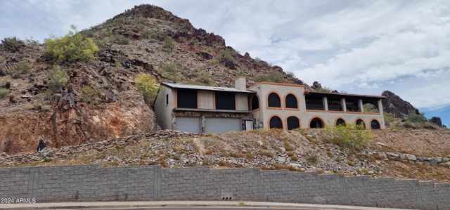 7035 N 23RD Place, Phoenix, AZ 85020