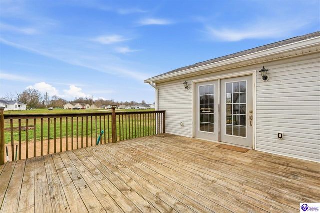 100 E Donna Reed Boulevard, Cecilia, KY 42724