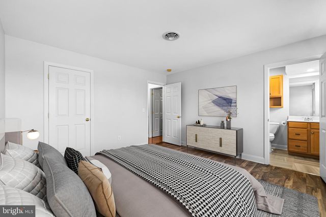 3121 FAIRE WYND PL, Dover, PA 17315