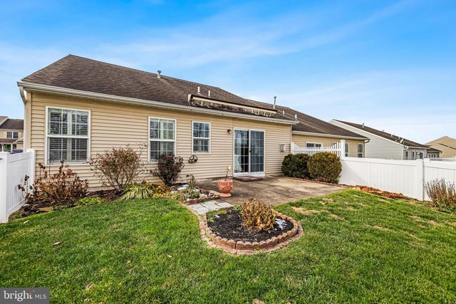 3121 FAIRE WYND PL, Dover, PA 17315