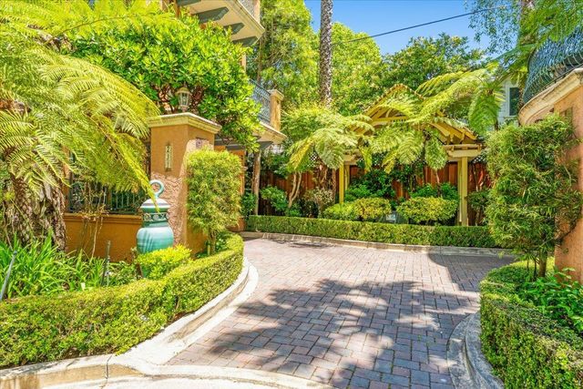 233 Villa Mar Vista, Santa Cruz, CA 95060