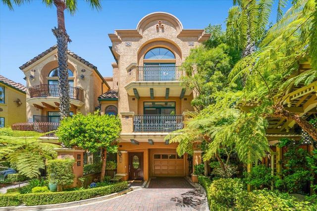 233 Villa Mar Vista, Santa Cruz, CA 95060