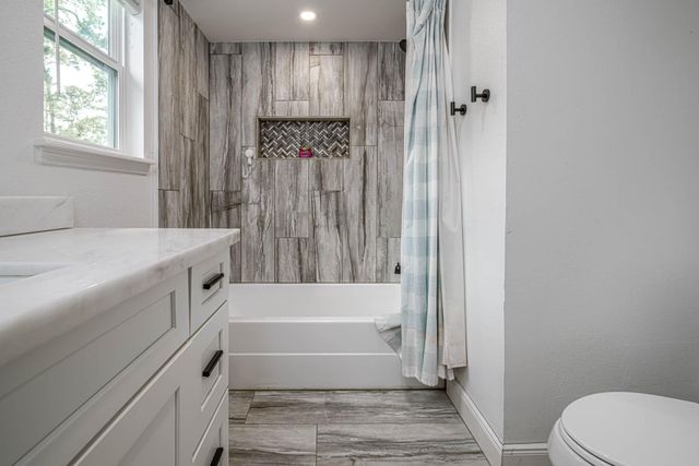 715 Thistlewood Drive, Houston, TX 77079