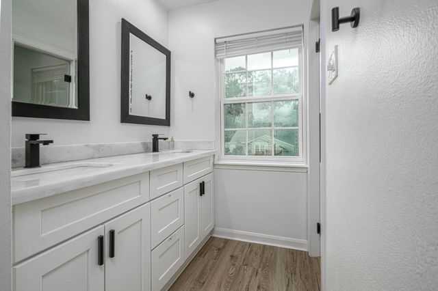 715 Thistlewood Drive, Houston, TX 77079