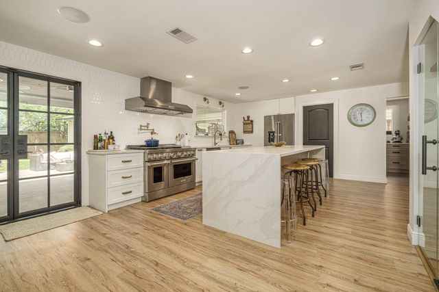 715 Thistlewood Drive, Houston, TX 77079