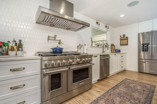 715 Thistlewood Drive, Houston, TX 77079