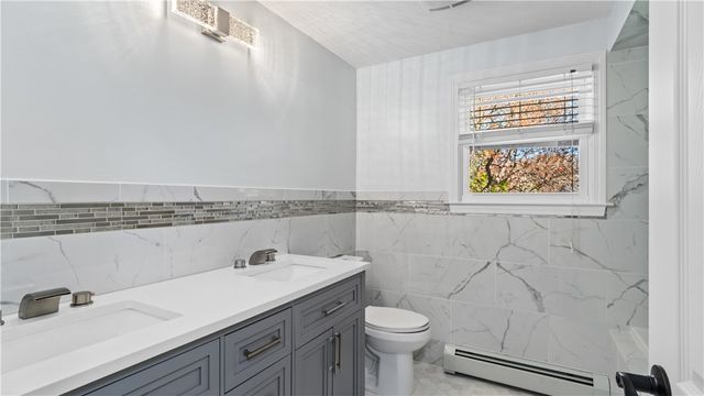 15 Laforge Drive, Coventry, RI 02816