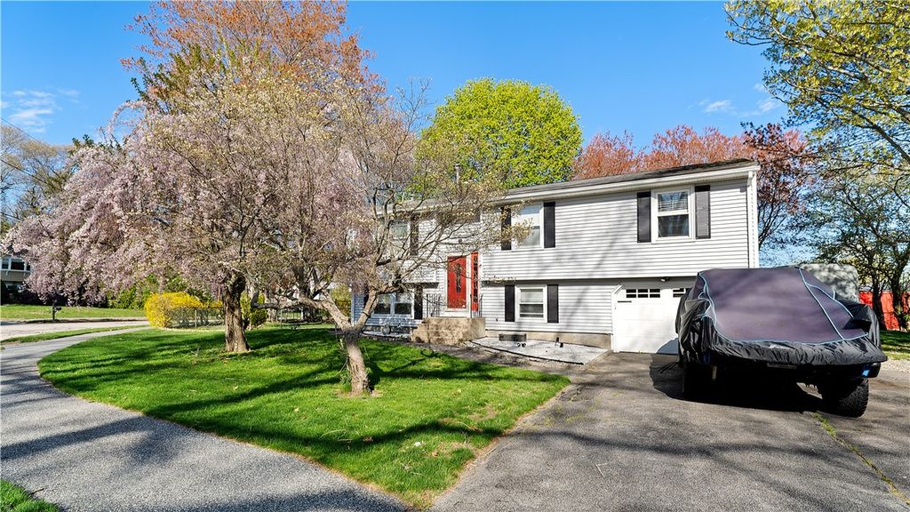 15 Laforge Drive, Coventry, RI 02816