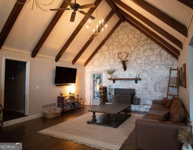 1528 Old Cartersville Road, Dallas, GA 30132