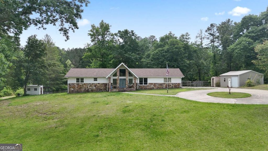 1528 Old Cartersville Road, Dallas, GA 30132