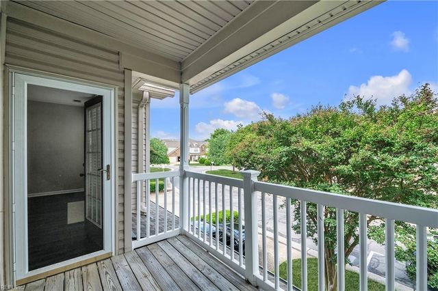 1006 Grand Oak LN, Virginia Beach, VA 23455