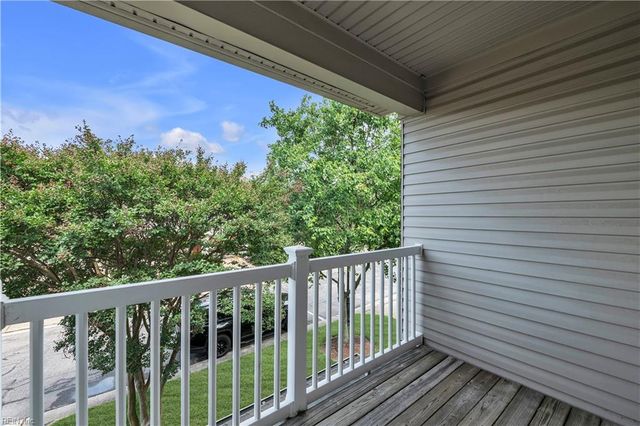 1006 Grand Oak LN, Virginia Beach, VA 23455