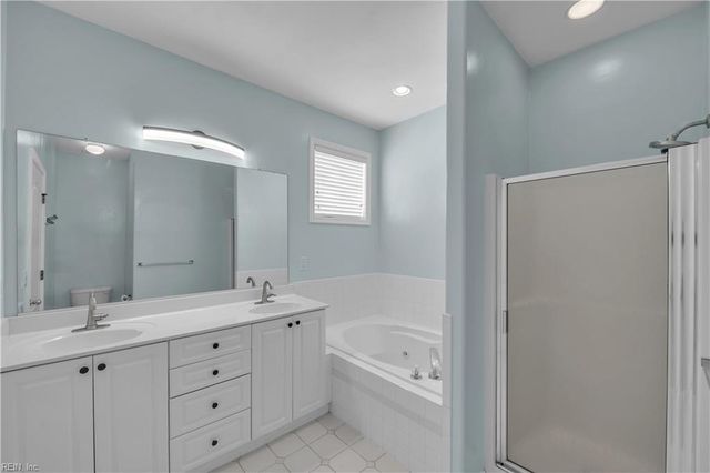 1006 Grand Oak LN, Virginia Beach, VA 23455