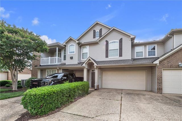 1006 Grand Oak LN, Virginia Beach, VA 23455