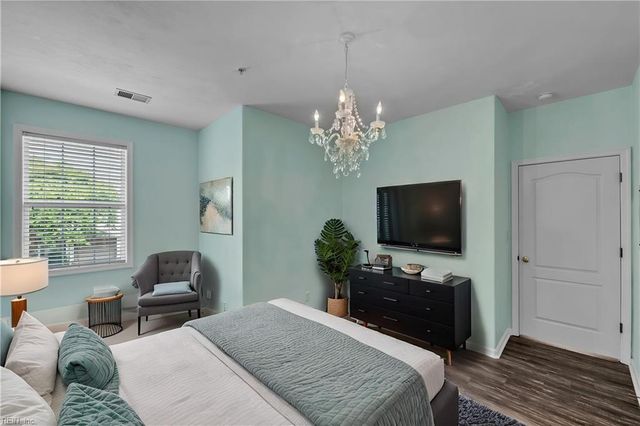 1006 Grand Oak LN, Virginia Beach, VA 23455