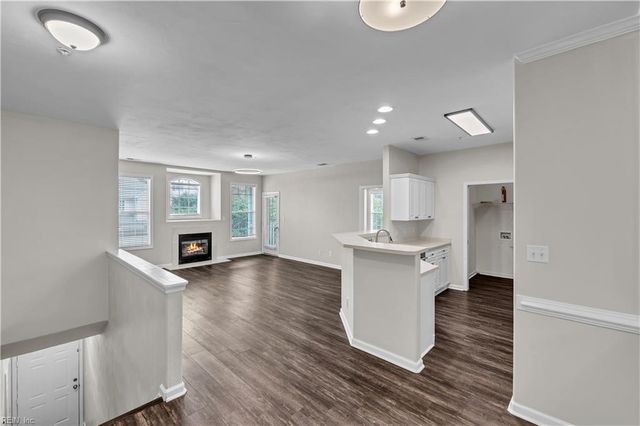 1006 Grand Oak LN, Virginia Beach, VA 23455