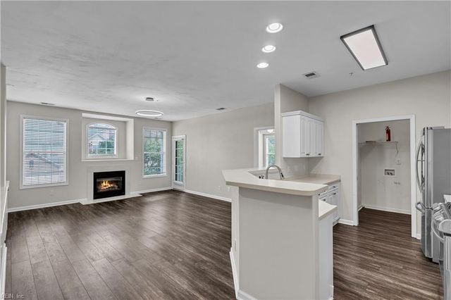 1006 Grand Oak LN, Virginia Beach, VA 23455