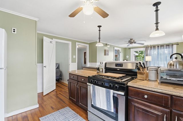 32 N Shore Road, Sandown, NH 03873