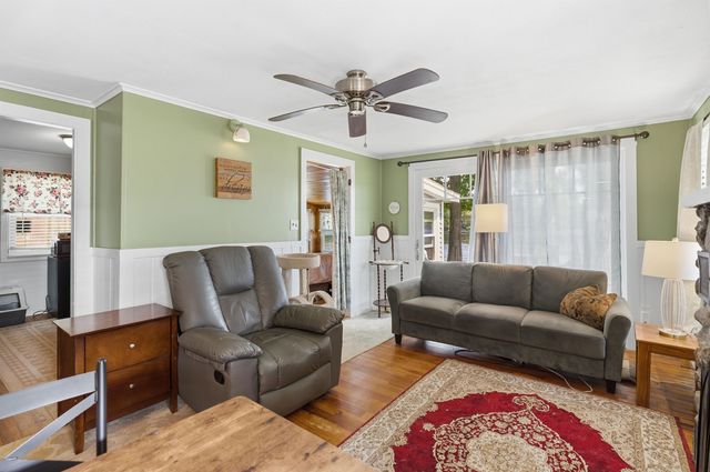 32 N Shore Road, Sandown, NH 03873