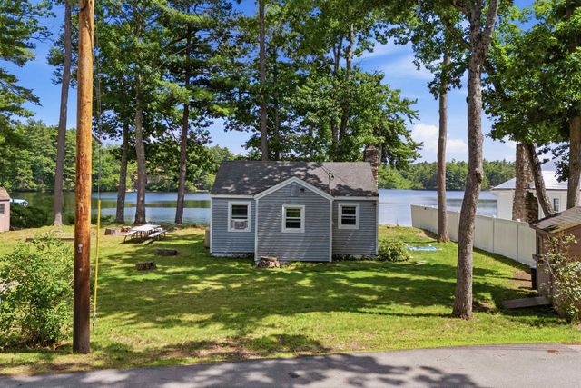 32 N Shore Road, Sandown, NH 03873