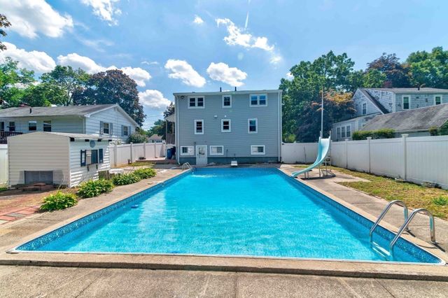 63 Dickerman Ln, Braintree, MA 02184