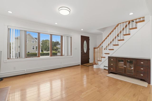 63 Dickerman Ln, Braintree, MA 02184