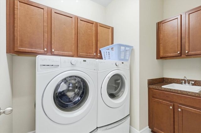 843 MOLLY CIRCLE, Sarasota, FL 34232