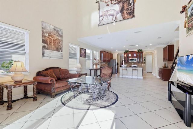 843 MOLLY CIRCLE, Sarasota, FL 34232