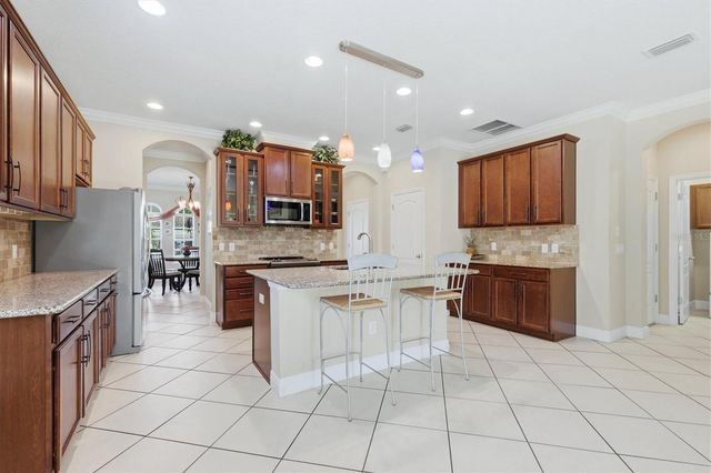 843 MOLLY CIRCLE, Sarasota, FL 34232