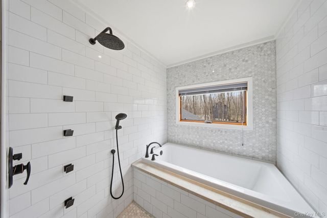 572 Greenville Turnpike, Middletown, NY 10940