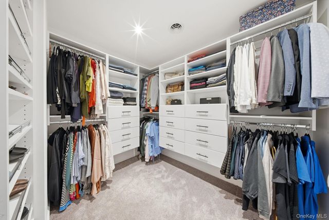 572 Greenville Turnpike, Middletown, NY 10940