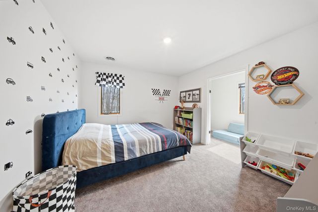 572 Greenville Turnpike, Middletown, NY 10940