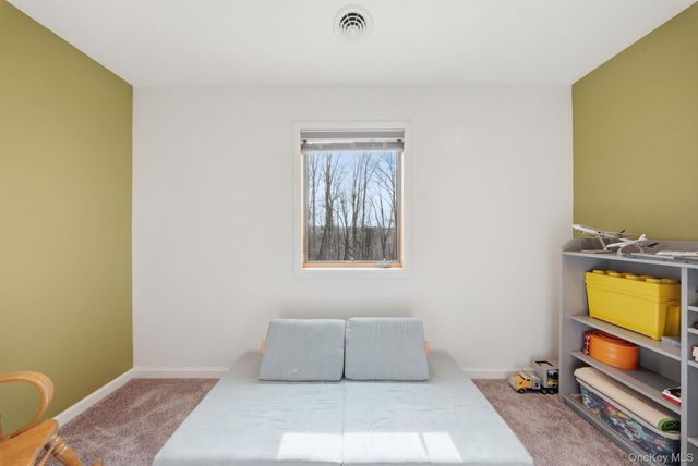 572 Greenville Turnpike, Middletown, NY 10940