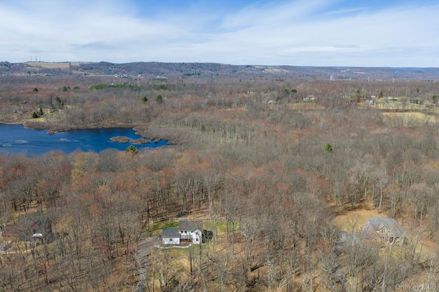 572 Greenville Turnpike, Middletown, NY 10940