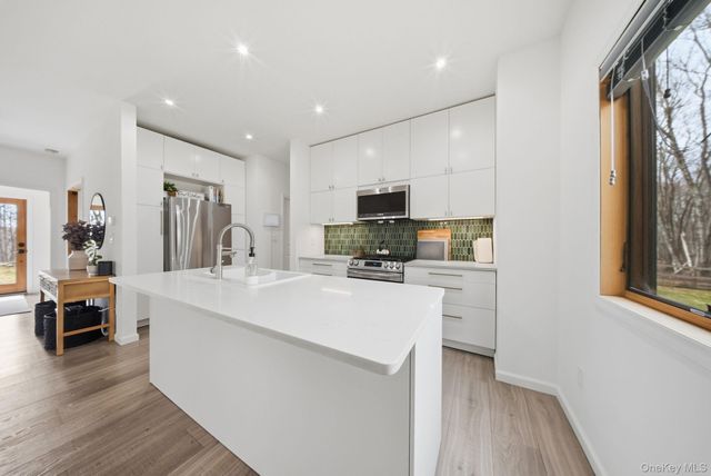 572 Greenville Turnpike, Middletown, NY 10940