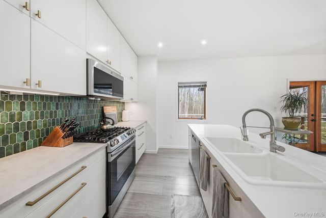 572 Greenville Turnpike, Middletown, NY 10940