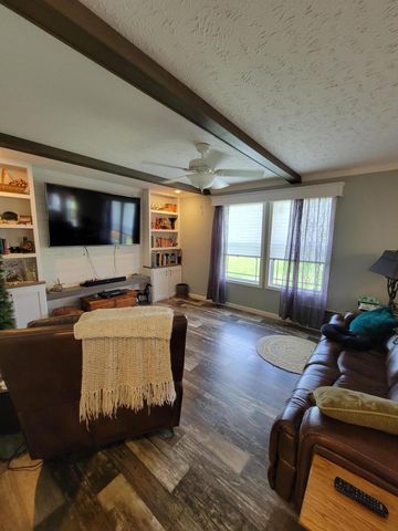 2890 Willow Neave Road, Brooksville, KY 41004