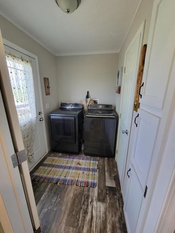 2890 Willow Neave Road, Brooksville, KY 41004
