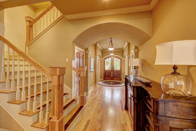 1104 Lois St, Kerrville, TX 78028