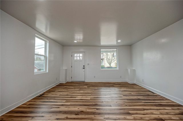 242 Dickens St, Latrobe, PA 15650