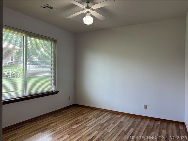 451 W 113th Street S, Jenks, OK 74037