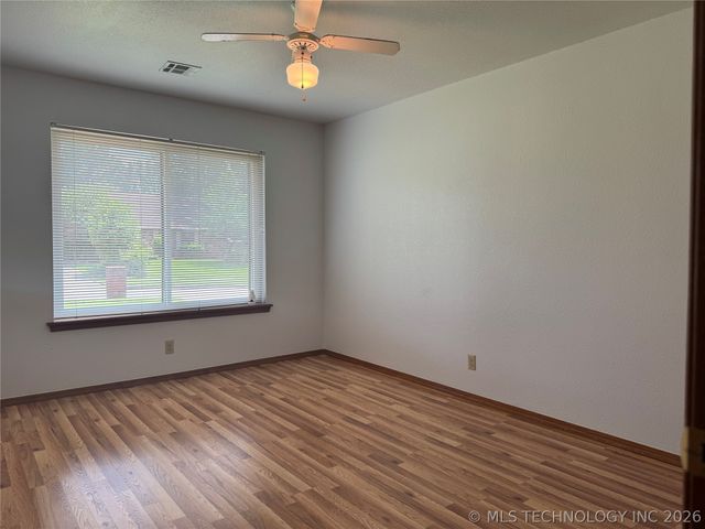 451 W 113th Street S, Jenks, OK 74037
