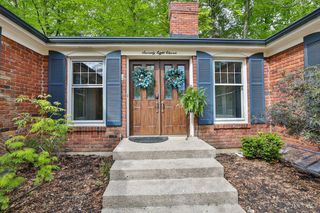 7811 Shawnee Run Road, Indian Hill, OH 45243