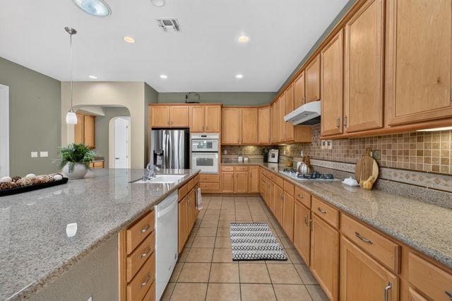 3605 Long Cove Ct, Roseville, CA 95747